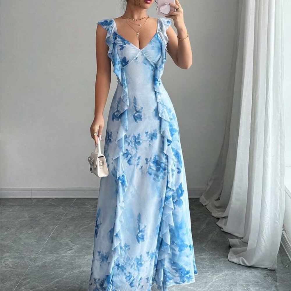 Elegant Blue Floral Maxi Dress